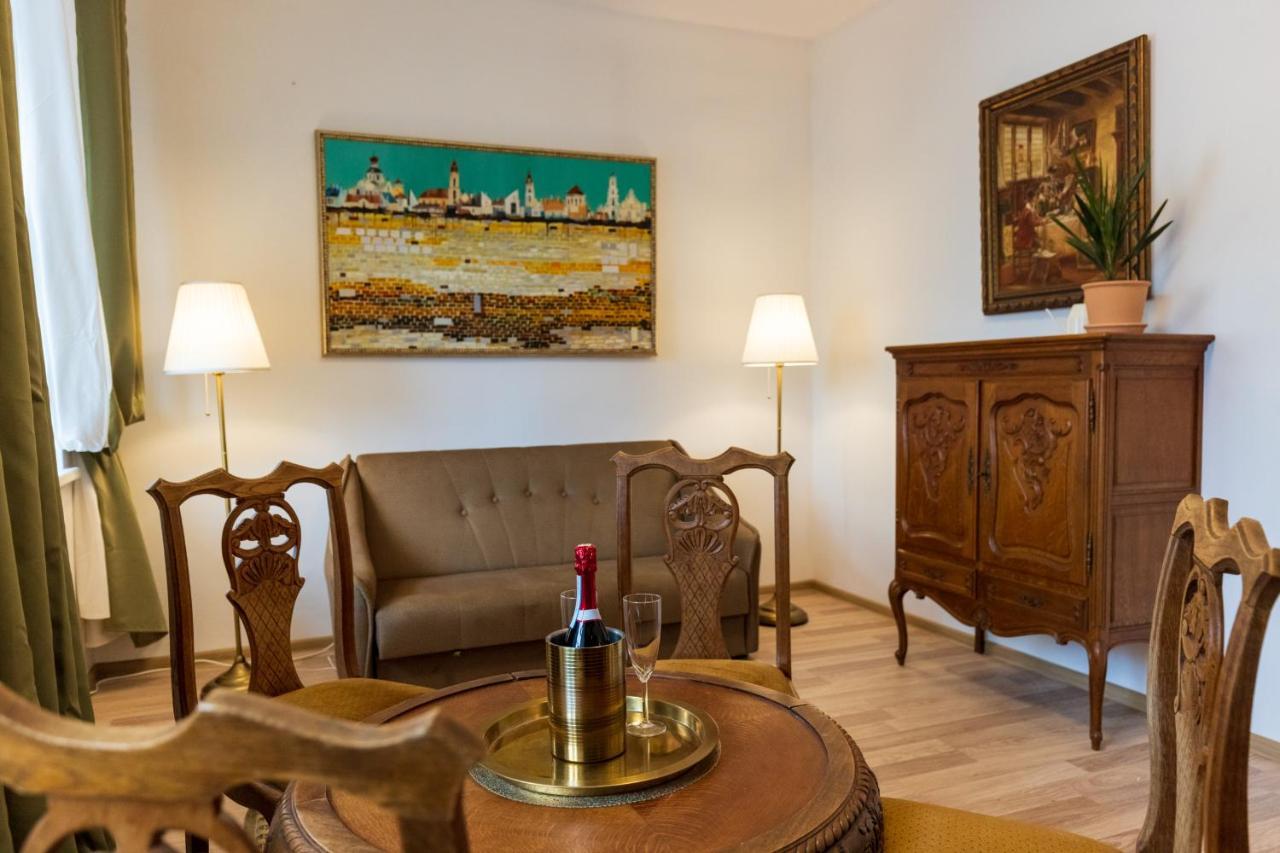 Doma3 Luxury Vilnius Apartment Buitenkant foto